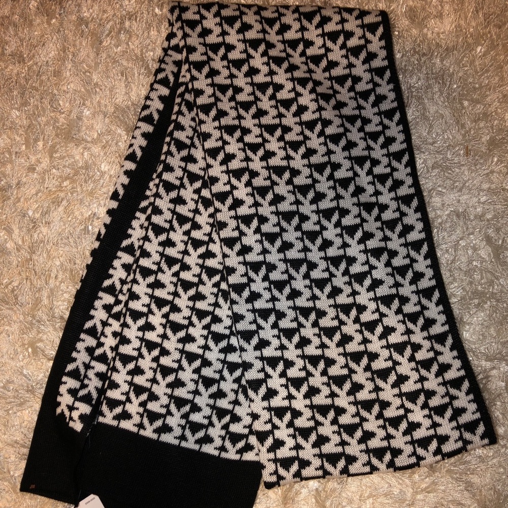 Michael Kors Scarf